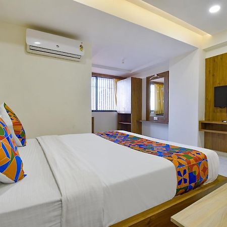Hotel Legrand.Inn 阿穆达巴 外观 照片
