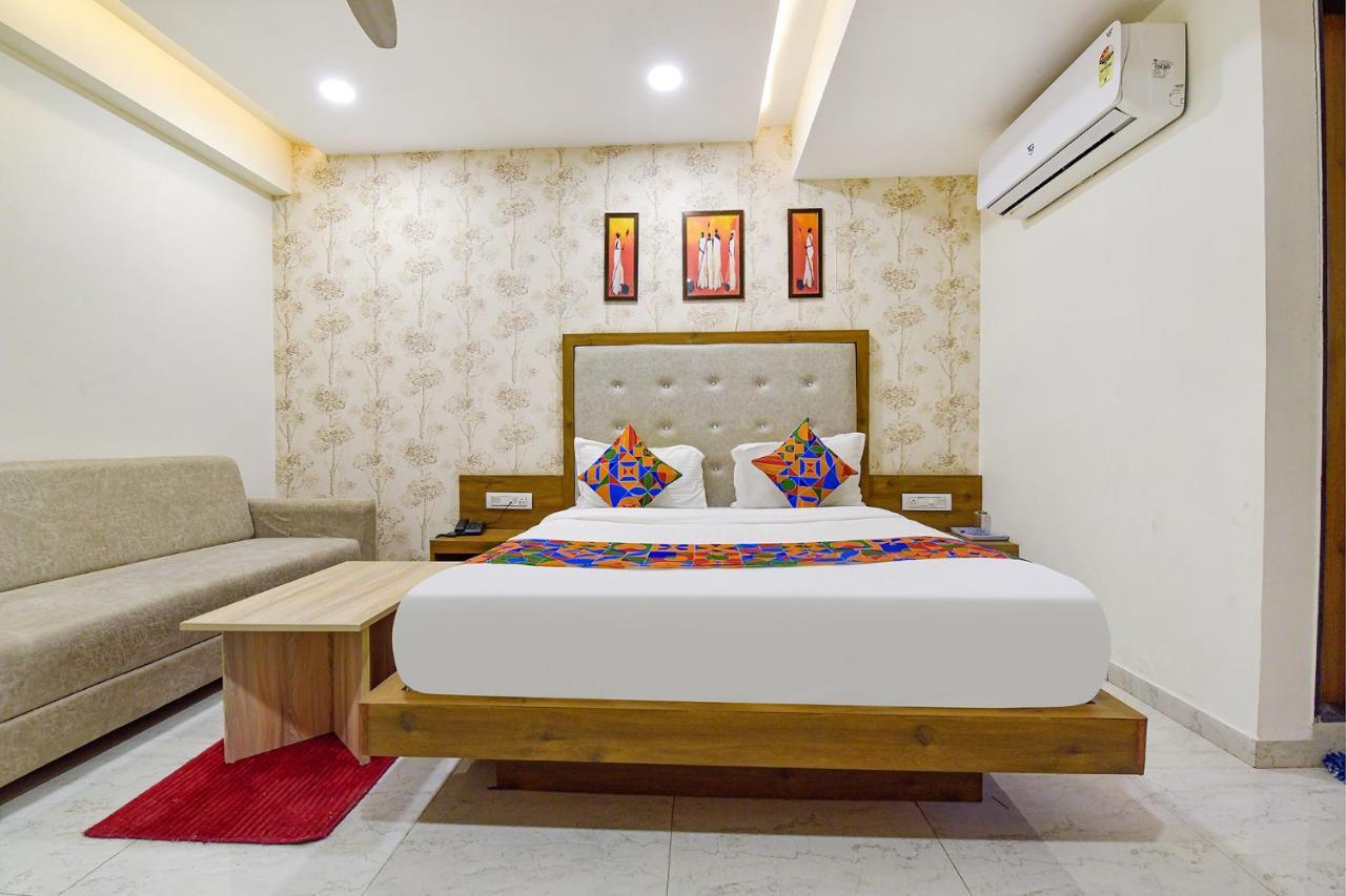 Hotel Legrand.Inn 阿穆达巴 外观 照片
