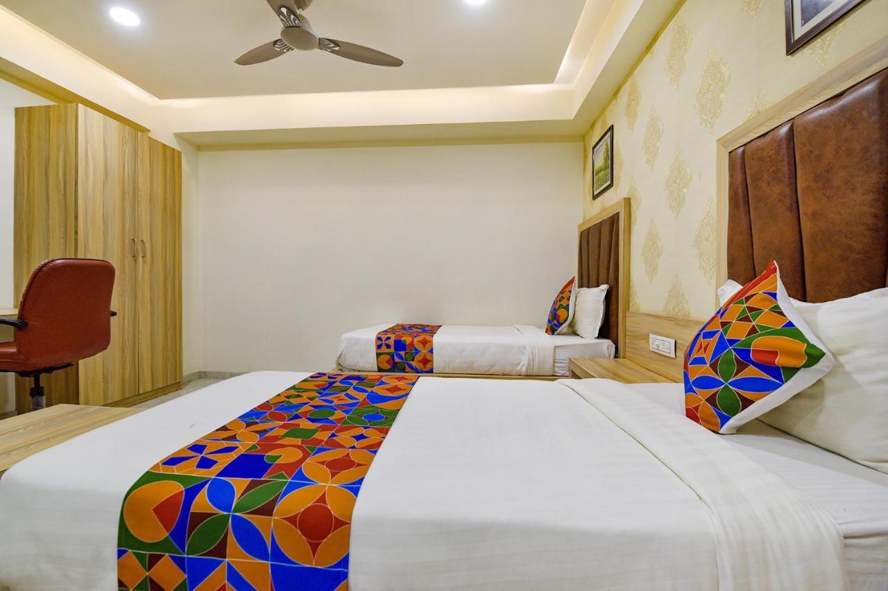 Hotel Legrand.Inn 阿穆达巴 外观 照片