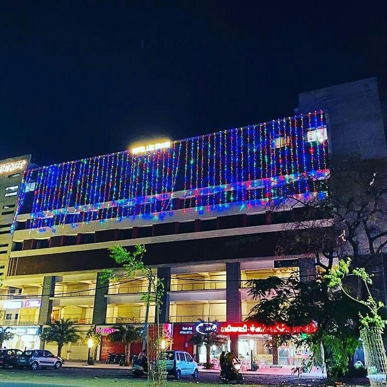 Hotel Legrand.Inn 阿穆达巴 外观 照片